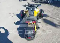2017 Can-AM SPYDER фото