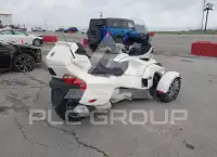 2017 Can-AM SPYDER фото