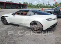 2017 Aston Martin DB11 фото