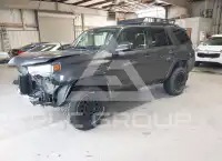2017 Toyota 4 RUNNER фото