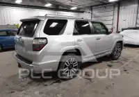 2017 Toyota 4 RUNNER фото