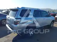 2017 Toyota 4 RUNNER фото