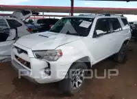 2017 Toyota 4 RUNNER photo