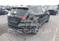 2017 Toyota RAV4 фото