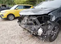 2017 Toyota RAV4 фото