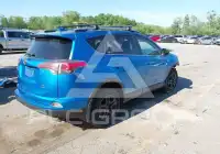 2017 Toyota RAV4 photo