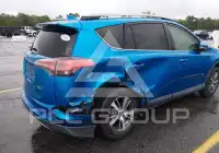 2017 Toyota RAV4 фото