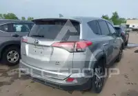 2017 Toyota RAV4 фото