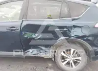 2017 Toyota RAV4 фото