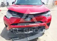 2017 Toyota RAV4 фото