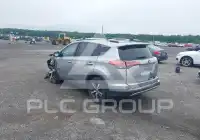 2017 Toyota RAV4 фото