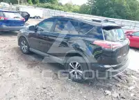 2017 Toyota RAV4 фото