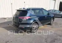 2017 Toyota RAV4 фото