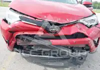 2017 Toyota RAV4 фото