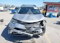 2017 Toyota RAV4 фото