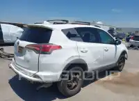2017 Toyota RAV4 photo