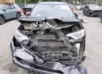 2017 Toyota RAV4 photo