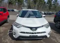 2017 Toyota RAV4 photo