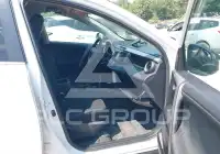 2017 Toyota RAV4 photo