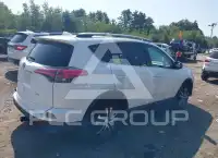 2017 Toyota RAV4 фото