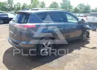 2017 Toyota RAV4 фото