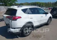 2017 Toyota RAV4 фото