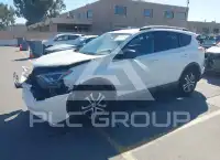 2017 Toyota RAV4 фото