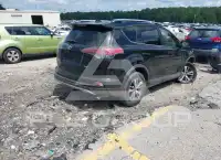 2017 Toyota RAV4 фото