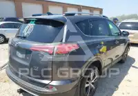 2017 Toyota RAV4 фото