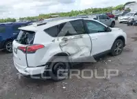 2017 Toyota RAV4 фото