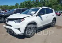 2017 Toyota RAV4 фото