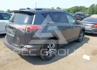2017 Toyota RAV4 фото