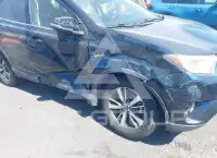 2017 Toyota RAV4 photo