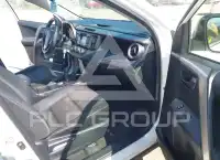 2017 Toyota RAV4 фото