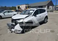 2017 Toyota RAV4 фото