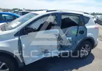 2017 Toyota RAV4 фото