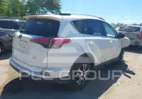 2017 Toyota RAV4 фото