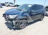 2017 Toyota RAV4 фото