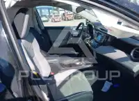 2017 Toyota RAV4 фото