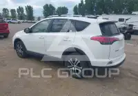 2017 Toyota RAV4 фото