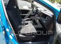 2017 Toyota RAV4 photo