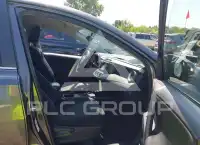2017 Toyota RAV4 фото
