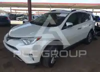 2017 Toyota RAV4 фото