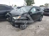 2017 Toyota RAV4 фото