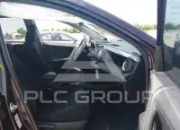 2017 Toyota RAV4 photo