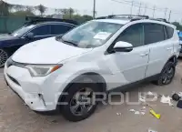 2017 Toyota RAV4 фото