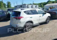 2017 Toyota RAV4 фото
