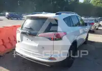 2017 Toyota RAV4 фото