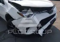 2017 Toyota RAV4 фото
