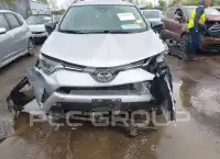 2017 Toyota RAV4 фото
